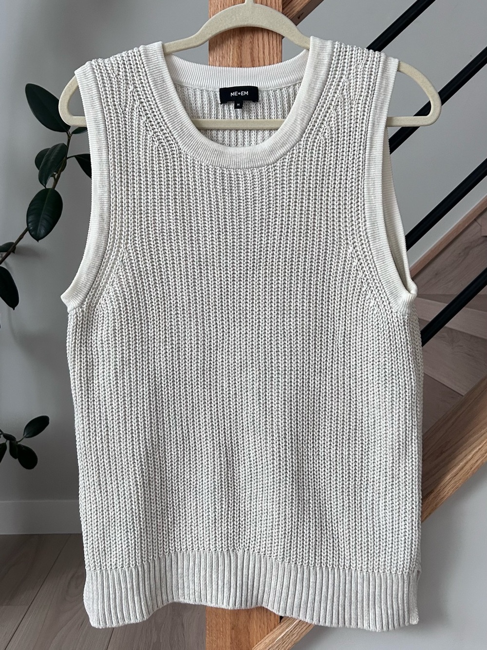 ME+EM Women’s Cream Knit Crewneck Sweater Vest size Medium